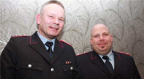 Marco Fels und Andreas Steffens in ihrer Uniform