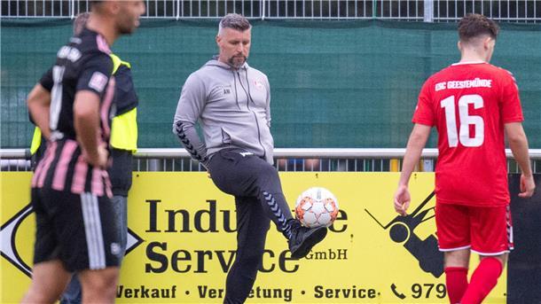 Andree Wölm hört im Sommer als Trainer des ESC Geestemünde auf.