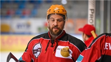 Andrew McPherson ist nicht mehr Trainer der Weserstars Bremen. Aber wird er weiter die Schlittschuhe schnüren?