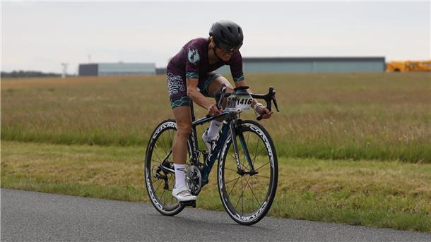 Anke Schmitz-Elvenich aus Cuxhaven nahm bei Bike Navy am Duathlon teil - und war die schnellste Frau.