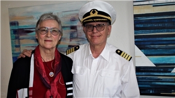Annemarie Arndt und Josander Schück reflektieren in ihrer Ausstellung "Mare Maritim1.0" im Kulturforum Dorum ihre künstlerische Leidenschaft zum Kosmos "Meer".