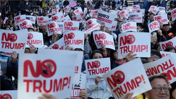 Bilder des Tages Anti-Trump-Demo in Südkorea