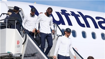 Antonio Rüdiger (2.v.l.) soll gegen Dänemark in der Startelf stehen.