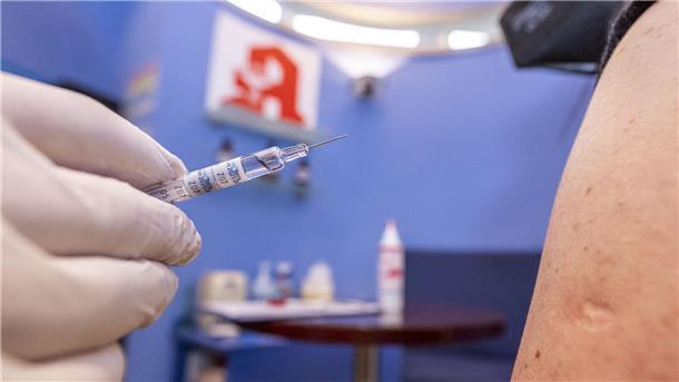 Apotheken dürfen seit Mitte 2022 Grippeschutzimpfungen vornehmen, wenn sie bestimmte Voraussetzungen erfüllen. In Nordenham ist jedoch die Nachfrage zu gering.