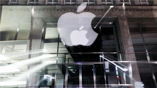 Apple: Mehr Freiheiten für App-Macher bei Links zu Angeboten Apple ändert seine Geschäftspraxis: Die App-Macher können direkt in den Anwendungen Angebote bewerben und die Nutzer mit Weblinks zu Websites sowie zu anderen App-Plattformen leiten.