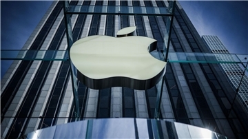 Apple wurde im vergangenen Jahr nach Berechnungen von Marktforschern erstmals zum weltgrößten Smartphone-Anbieter und löste den langjährigen Spitzenreiter Samsung ab.