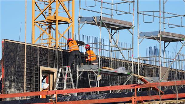 Arbeiter auf einer Baustelle in Potsdam.