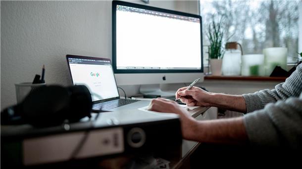 Arbeitgeber mussten ihren Beschäftigten in der Corona-Pandemie - sofern möglich - zeitweise Homeoffice anbieten.