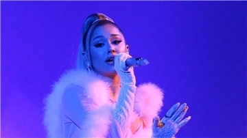 Ariana Grande will einen neuen Song veröffentlichen.
