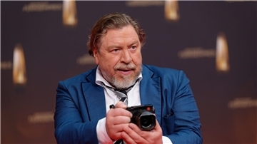 Armin Rohde hat seit 20 Jahren „Nachtschicht“.