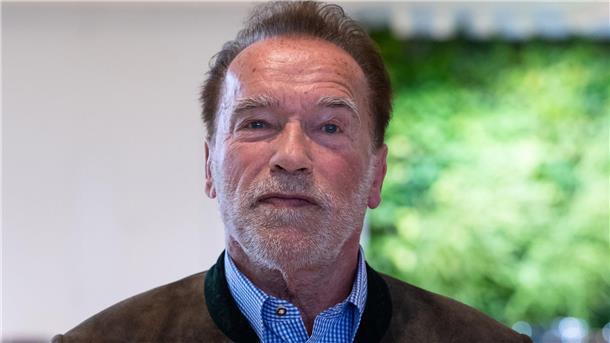 „I’m back, Baby“: Schwarzenegger gibt Serienstart bekannt Arnold Schwarzenegger, Schauspieler und ehemaliger Gouverneur von Kalifornien, ist bald in seiner ersten Serien-Hauptrolle zu sehen.