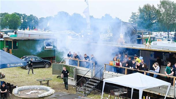 Erst Sonne, dann plötzlich Starkregen und Matsch: Der Hurricane-Freitag in Bildern Auch am Festival-Freitag ging es beim Hurricane ordentlich ab.