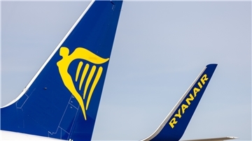 Ein Flugzeug von  Ryanair.