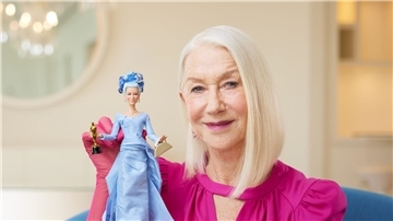 Auch der britischen Schauspielerin Helen Mirren wurde eine Barbie-Puppe gewidmet.