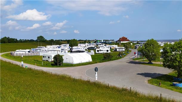 Auch der Campingplatz in Burhave soll ab 2023 von dem Kieler Tourismusunternehmen Regenbogen AG betrieben werden.