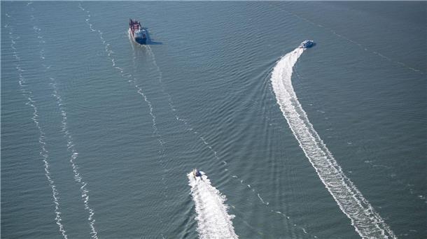 Experten forschen an autonom fahrenden Fähren im Wattenmeer Auch durch den Wechsel von Ebbe und Flut gilt das Wattenmeer als eines der schwierigsten Fahrgebiete in der Schifffahrt. (Archivbild)
