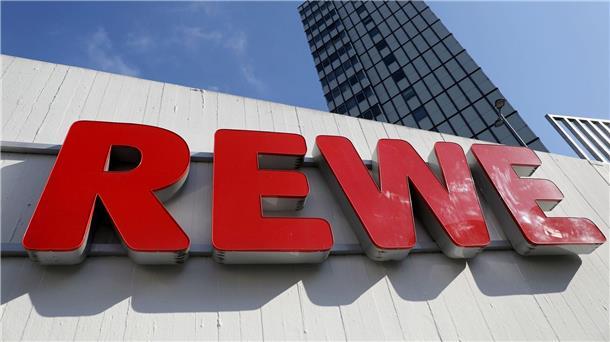 Auch Handelsriese Rewe hat 2022 die Auswirkungen der hohen Energiepreise und der Inflation zu spüren bekommen.