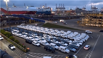 Auch im dritten Quartal sind weniger Fahrzeuge über die Rampen der Autotransporter gegangen als im Vorjahreszeitraum. Aber es gibt einen Hoffnungsschimmer auf dem Autoterminal.