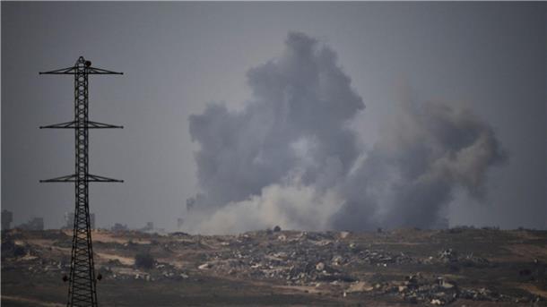 Hamas: Israel gefährdet mit Offensive Leben der Geiseln Auch in anderen Gebieten des Gazastreifens gehen die Kämpfe weiter. (Archivbild)