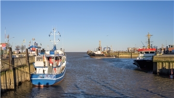 Auch in Cuxhaven soll getestet werden, wie Schiffe unfallfrei anlegen können.
