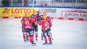 Auch in der neuen Eishockeysaison wollen die Pinguins-Spieler viele Tore bejubeln