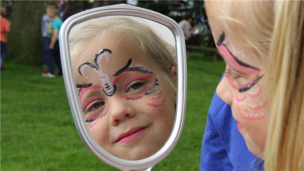 Auch Kinderschminken gehört wieder zum Programm des Sommerfestes in Horstedt.