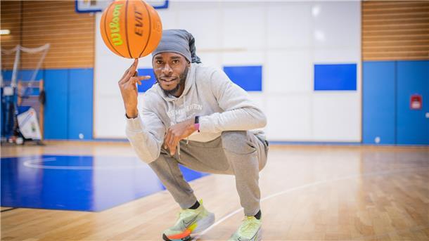 Auch mit 38 Jahren ist Torrell Martin immer noch beneidenswert fit. Das will der ehemalige Eisbären-Profi am Samstag im All-Star-Game zeigen.