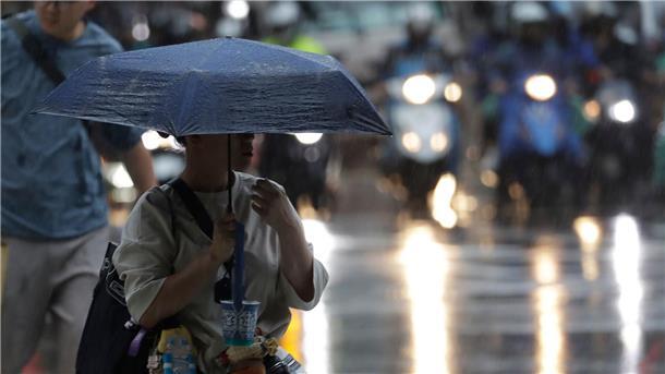 Auch Taiwan erlebte wegen des Tropensturms heftigen Regen.