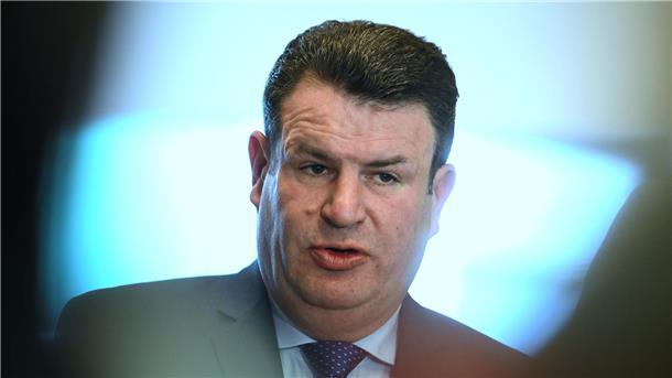 Heil: „Job-Turbo“ für Geflüchtete läuft auf Hochtouren „Auch wer noch nicht perfekt unsere Sprache spricht, kann erfolgreich durchstarten“, sagt Arbeitsminister Hubertus Heil (SPD).