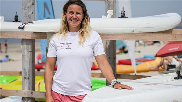 Kitesurferin Leonie Meyer peilt Top-Platz bei Olympia an Auf Baltrum hat Leonie Meyer mit sechs Jahren Windsurfen gelernt.