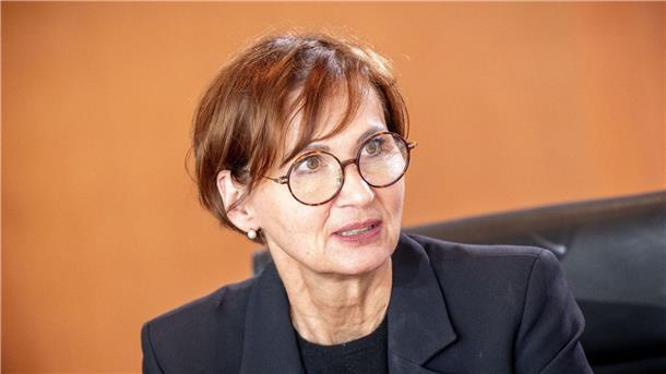 Stark-Watzinger lehnt Rücktritt in Fördergeld-Affäre ab Auf das „Statement von Lehrenden an Berliner Universitäten“ hatte Stark-Watzinger entsetzt reagiert.
