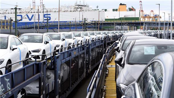 Auf dem Autoterminal in Bremerhaven sind im vergangenen rote Zahlen geschrieben worden. Die BLG hat hier weiterhin mit etlichen Pandemieproblemen zu kämpfen.