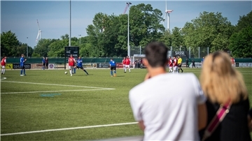 Auf dem Platz des ESC Geestemünde im Bürgerpark werden die Pokalendspiele ausgetragen.