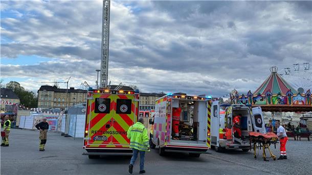 Auf dem Volksfest in Bayreuth ist es am Abend zu einem Unfall gekommen. 