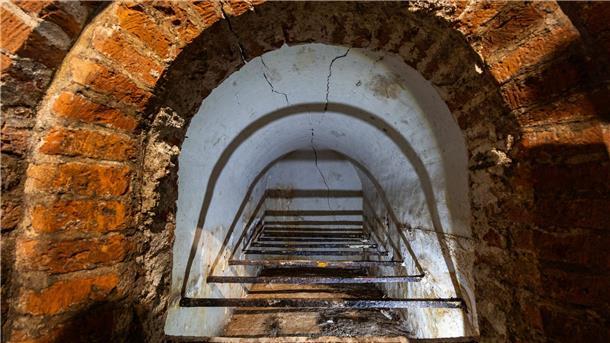 Auf den Kanteisen standen insgesamt fünf Särge. 