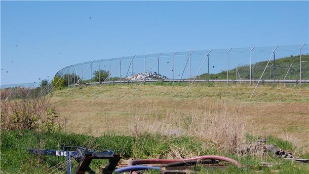 Auf der Deponie Käseburg kann Bauschutt aus dem Rückbau des Kernkraftwerks in Kleinensiel eingelagert werden. Das hat das niedersächsische Umweltministerium mitgeteilt.