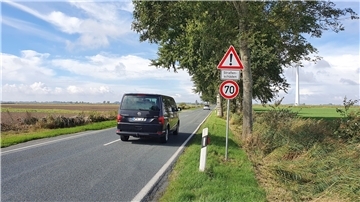 Straßenschäden auf der K 66 zwischen Sievern und Wremen.
