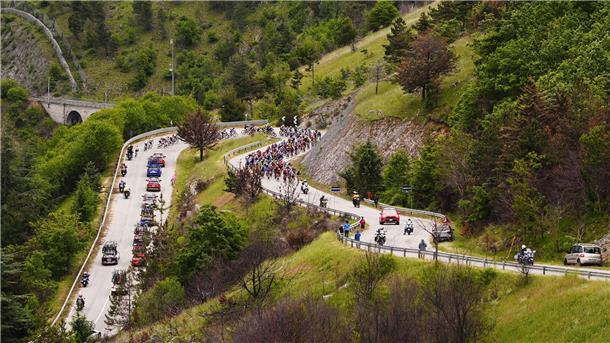 Auf der siebten Etappe des Giro d’Italia ging des für die Radprofis zum ersten Mal in die Berge.
