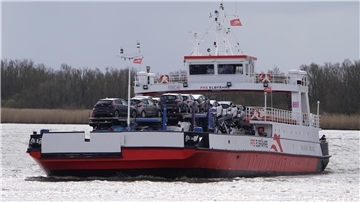 Auf die Elbfähre zwischen Glückstadt und Wischhafen kann man wohl auch künftig nicht verzichten. Eine Modernisierung muss kommen.