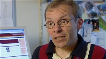 Auf diesem Videostandbild spricht Sean Turnell, Wirtschaftswissenschaftler an der australischen Macquarie Universität, während eines Interviews in seinem Universitätsbüro.
