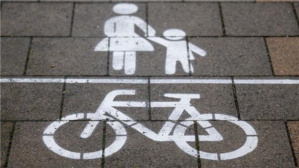 Verkehrswacht: Keine gemeinsamen Geh- und Radwege mehr bauen Auf gemeinsamen Fuß- und Radwegen besteht laut der Deutschen Verkehrswacht eine erhöhte Unfallgefahr. (Symbolbild)