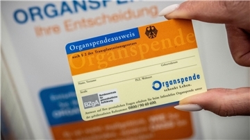 Auf www.organspende-register.de können Menschen ab 16 Jahren dokumentieren, ob sie zu einer Organspende nach dem Tod bereit sind oder nicht.