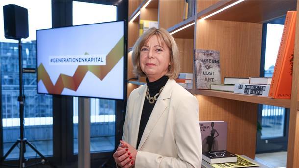 Fonds-Chefin: Generationenkapital soll in Aktien gehen „Aufgrund der Renditeanforderungen dürfte der Aktienanteil in Richtung 80 Prozent gehen“, sagt die Vorstandsvorsitzende des Staatsfonds zur Finanzierung der kerntechnischen Entsorgung, Anja Mikus.