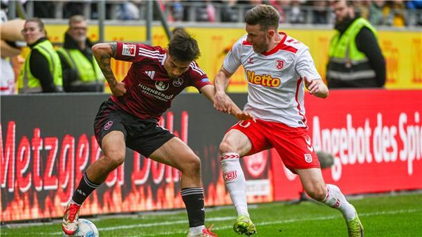 Aufstiegs-Dämpfer: Nürnberg unterliegt bei Schlusslicht Jahn Aufstiegsanwärter Nürnberg und Tabellenschlusslicht Regensburg zeigten ein umkämpftes Match.