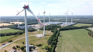 Aus dem Munitionslager der Bundeswehr ist ein 90 Hektar großer Bioenergiepark geworden: Saerbeck im Münsterland versorgt sich komplett mit erneuerbarer Energie.