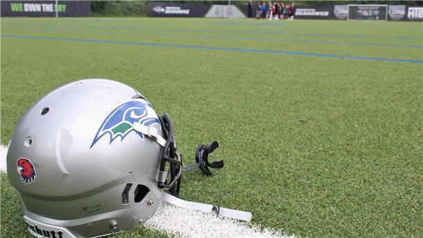 Aus der Verbandsliga sind die Bremerhaven Seahawks ohne Niederlage aufgestiegen. Und auch eine Etage höher, in der Oberliga, sind die OSC-Footballer noch ungeschlagen. 
