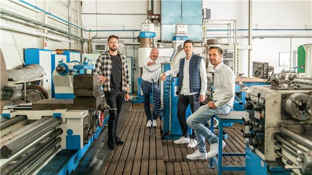 Aus „Karle & Fuhrmann“ soll das Innovationszentrum für Handwerk und Schifffahrt IHS werden (von links): Patrick Fiedler, Ertan Yildirim, Frederick und Jan-Henrik Fiedler.