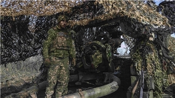 Aus Sicht des ukrainischen Präsidenten Wolodymyr Selenskyj ist die Situation an der Front besser als vor ein paar Monaten.