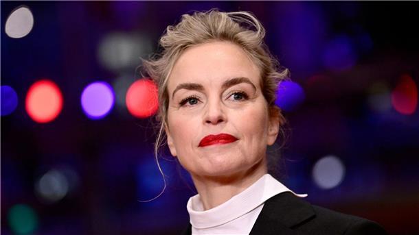 Deutscher Hörbuchpreis an Nina Hoss und Max von Pufendorf Ausgezeichnet mit dem Deutschen Hörbuchpreis: Nina Hoss.