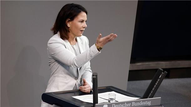 Baerbock: Leopard-Lieferung anderer Länder nicht blockieren Außenministerin Annalena Baerbock äußerte sich zu Leopard-Lieferungen anderer Länder.